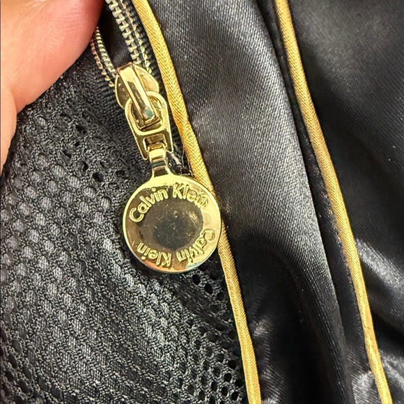 Calvin Klein Performance Black Hooded Puffer Jacket - Picture 8 of 13